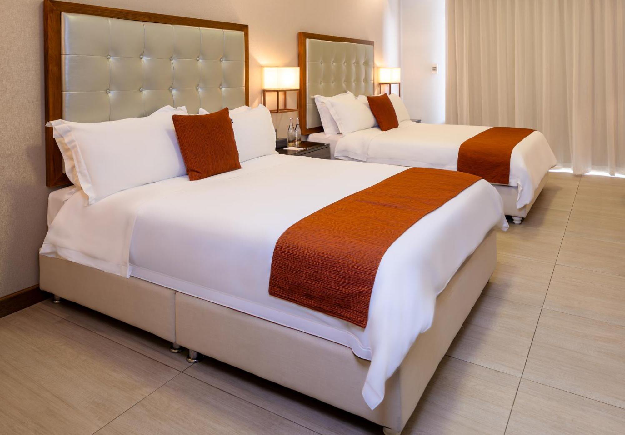 Hotel Vista Quince Guatemala City Exterior photo